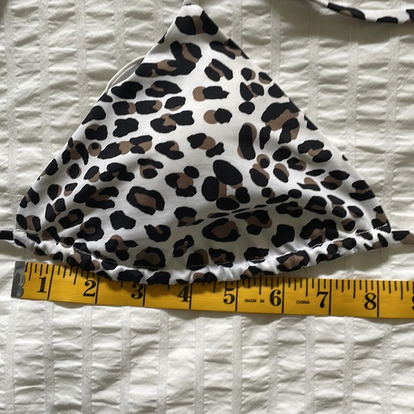 Leopard print two piece bikini - Picture 4 of 7